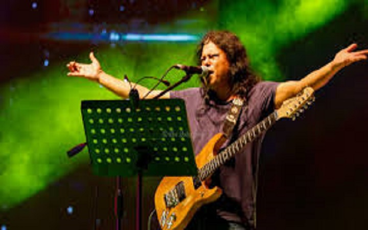 জেমসকে কেন ‘গুরু’ ডাকা হয়